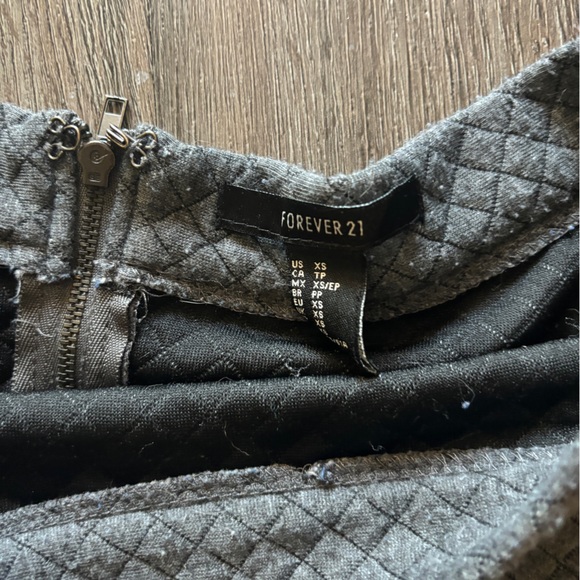 grey circle skirt - Picture 2 of 2